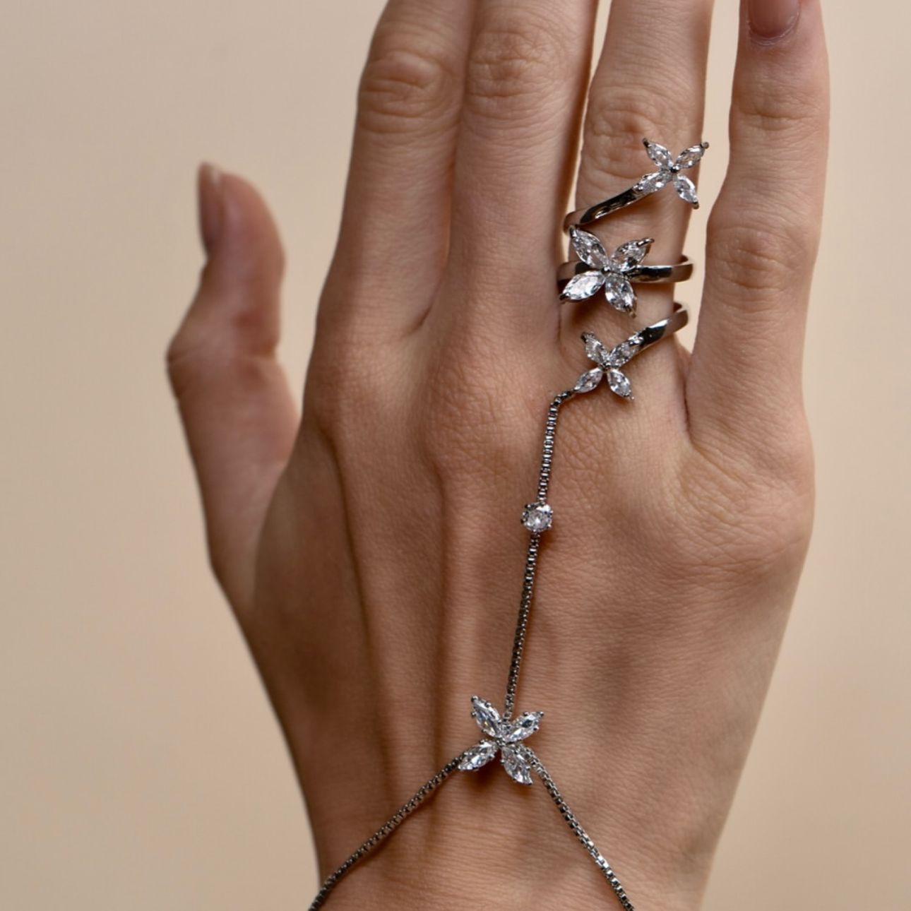 Celestial Vine Şahmeran