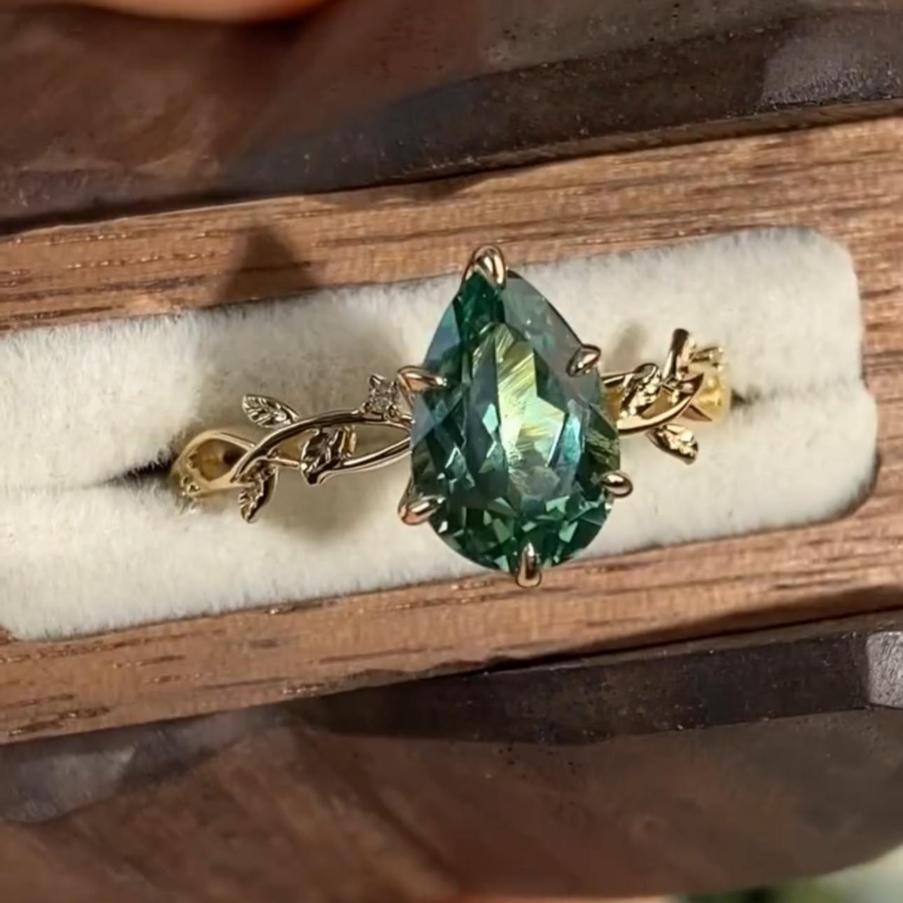 Emerald Grove (Ayarlanabilir Yüzük)