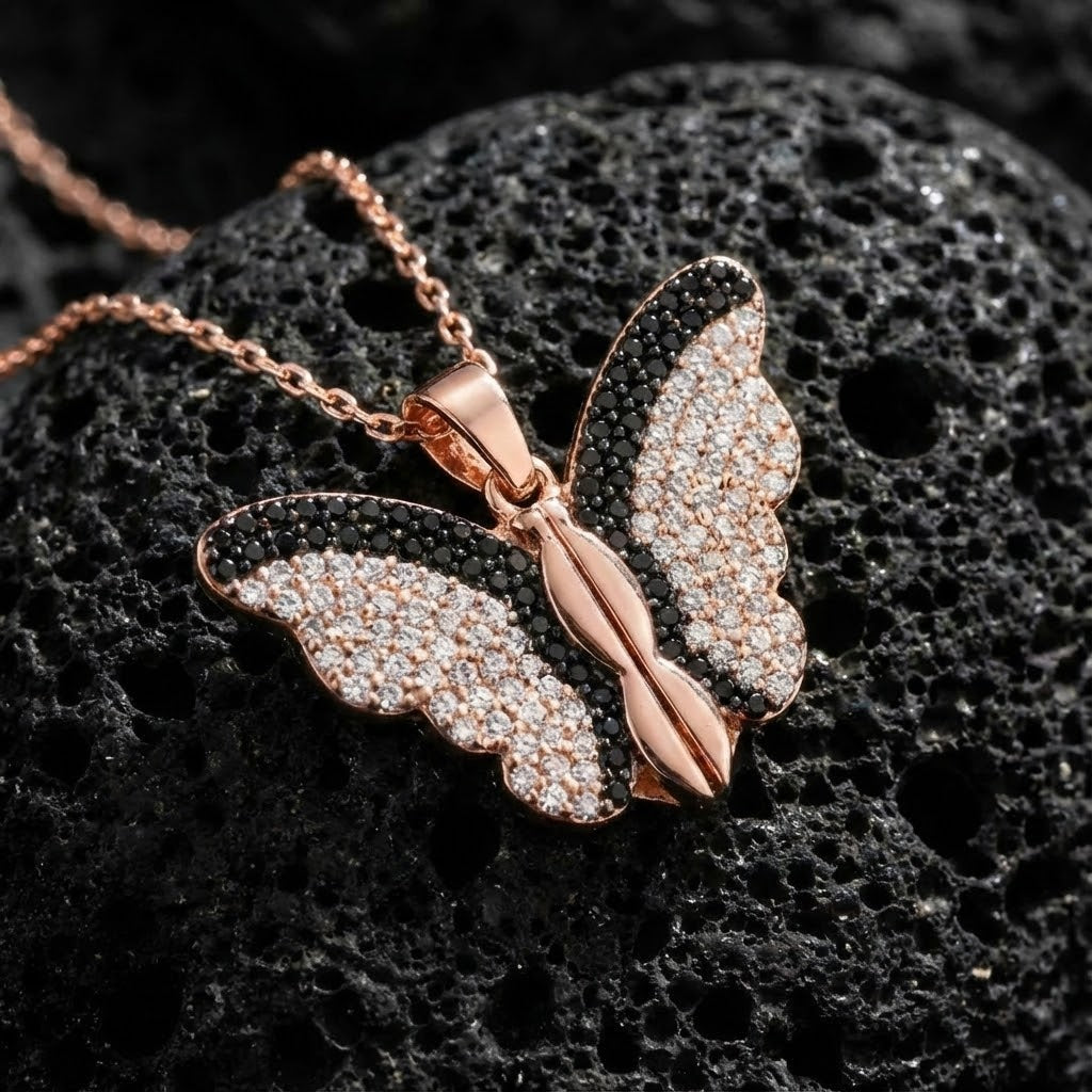 İsimli Kelebek Kolye